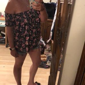 American Eagle shirt!